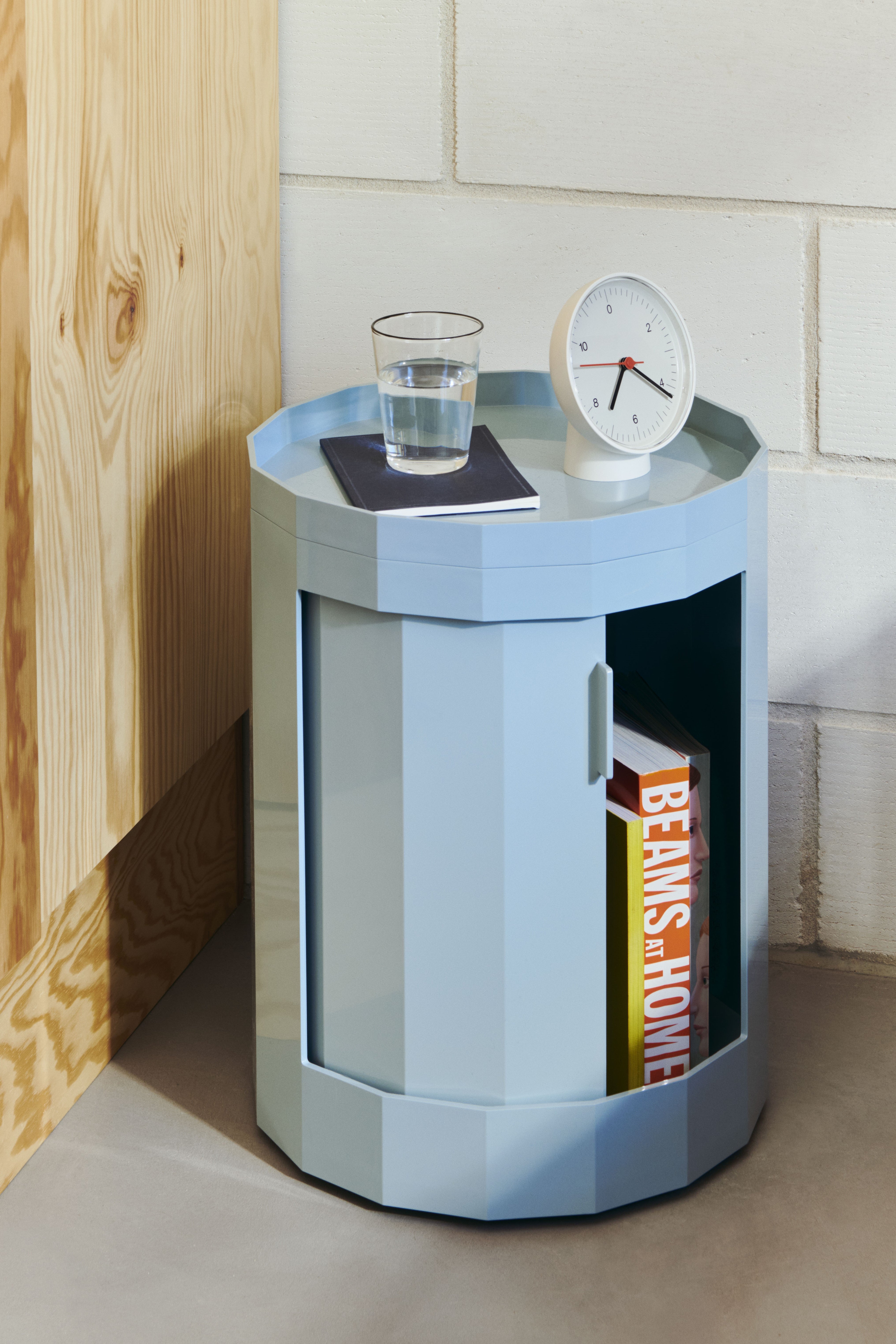 Table clock white