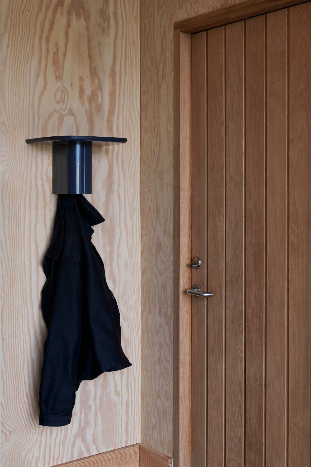 Korpus Shelf Small Midnight blue Powder Coated Aluminium | Hay | Home of Solinfo