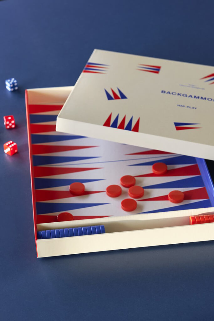 Play Backgammon