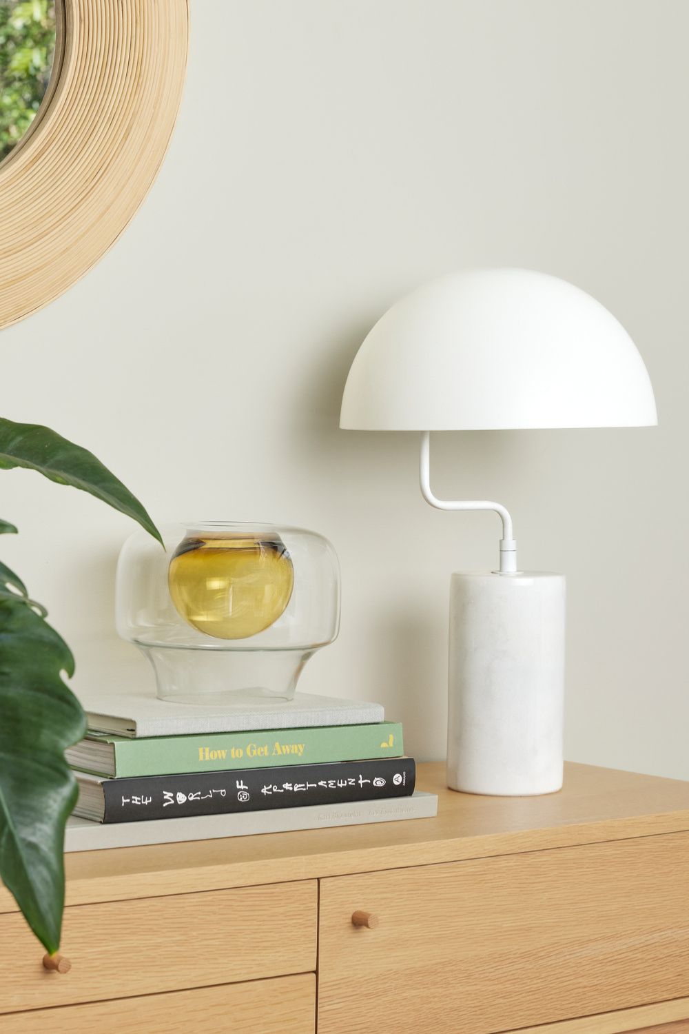 Lunar Vase Amber