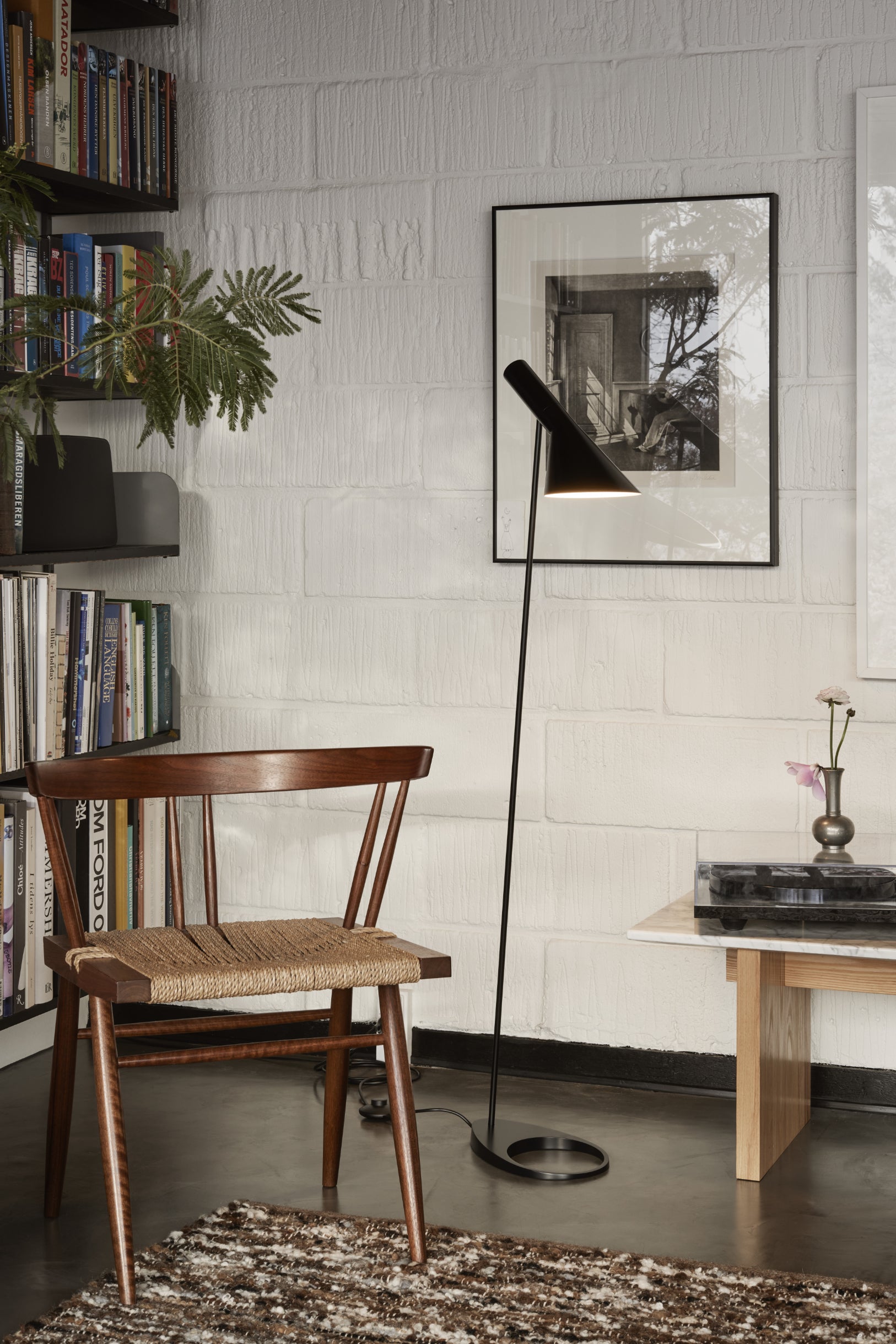 AJ Black Floor Lamp | Louis Poulsen | Home of Solinfo