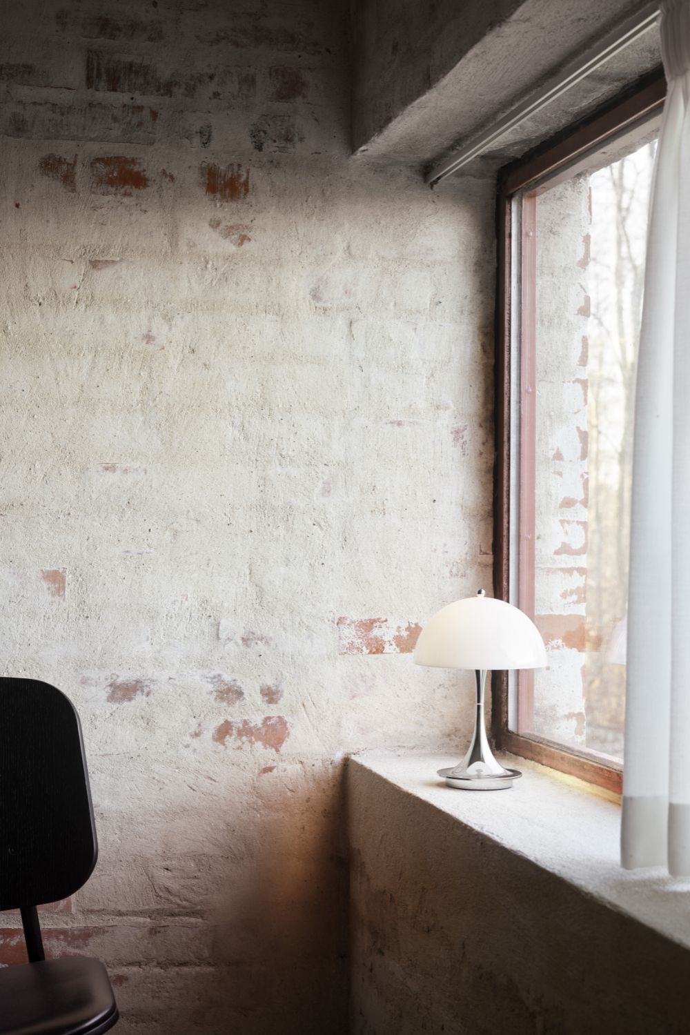 Panthella 160 Portable Lamp Chrome Opal Beige | Louis Poulsen | Home of Solinfo