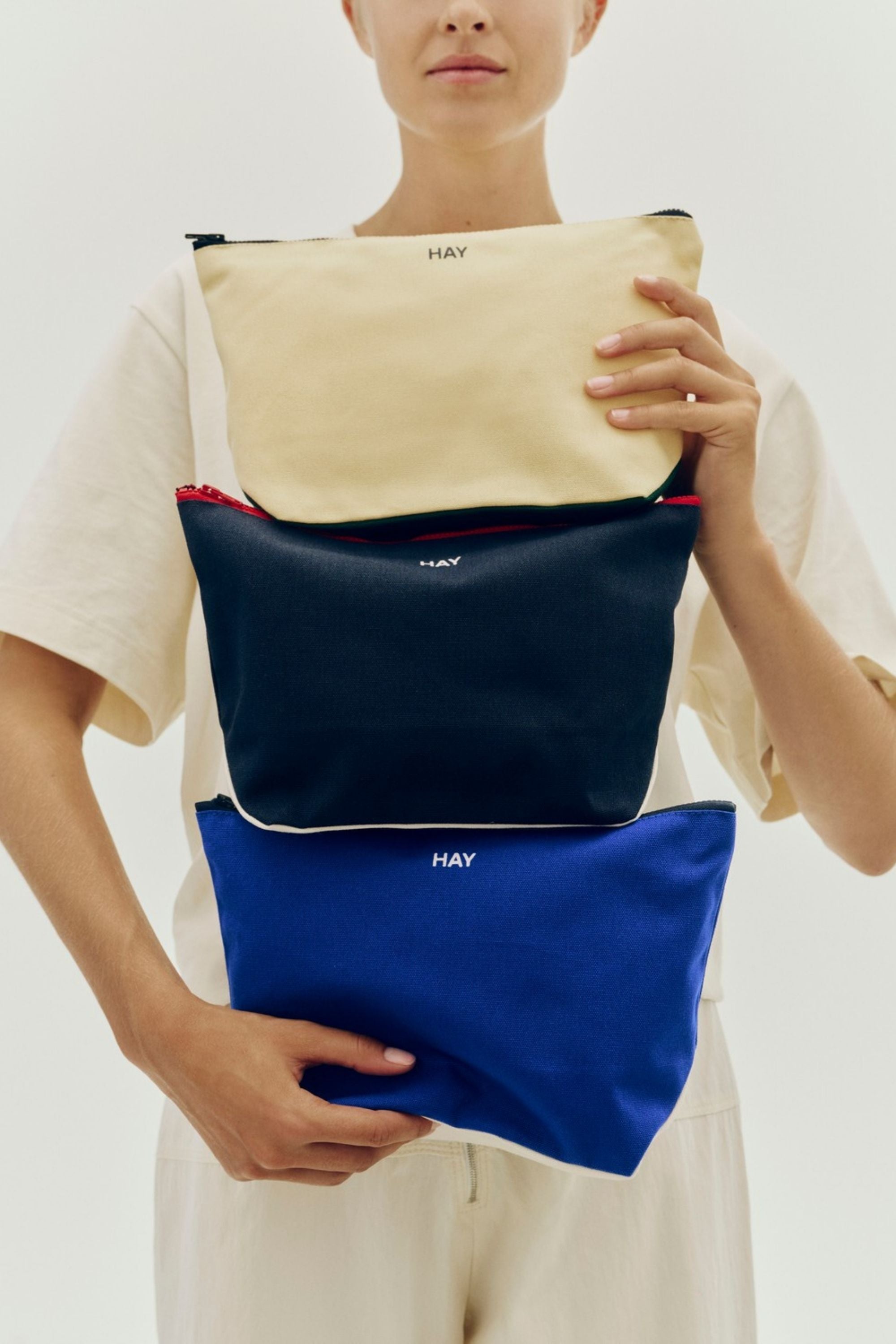 Multi Pouch Medium Midnight blue multi