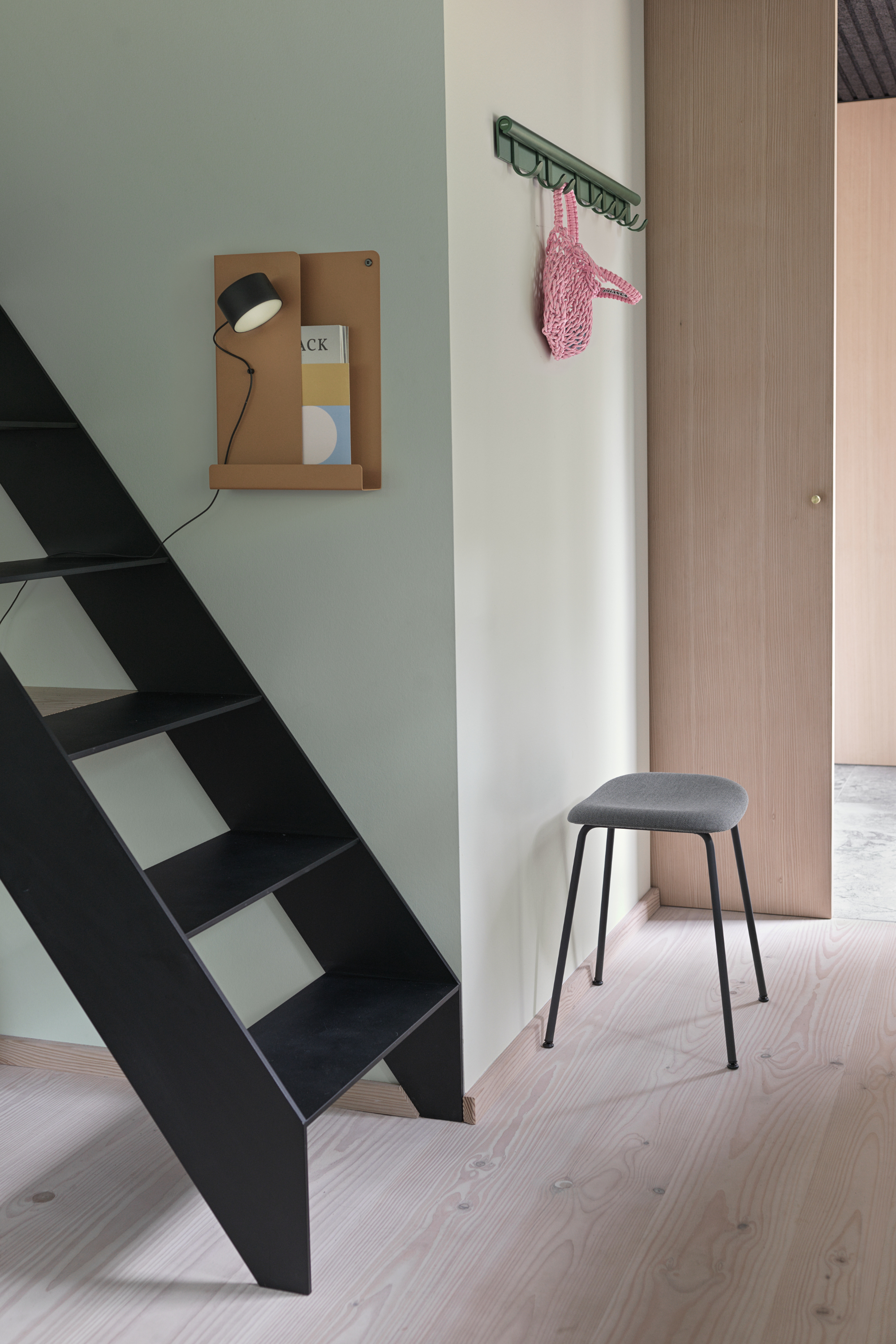 Folded Shelves Grey 29,5 x 40 cm