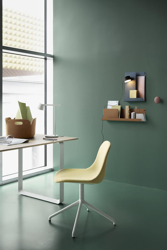 Folded shelves black 29,5 x 40 cm