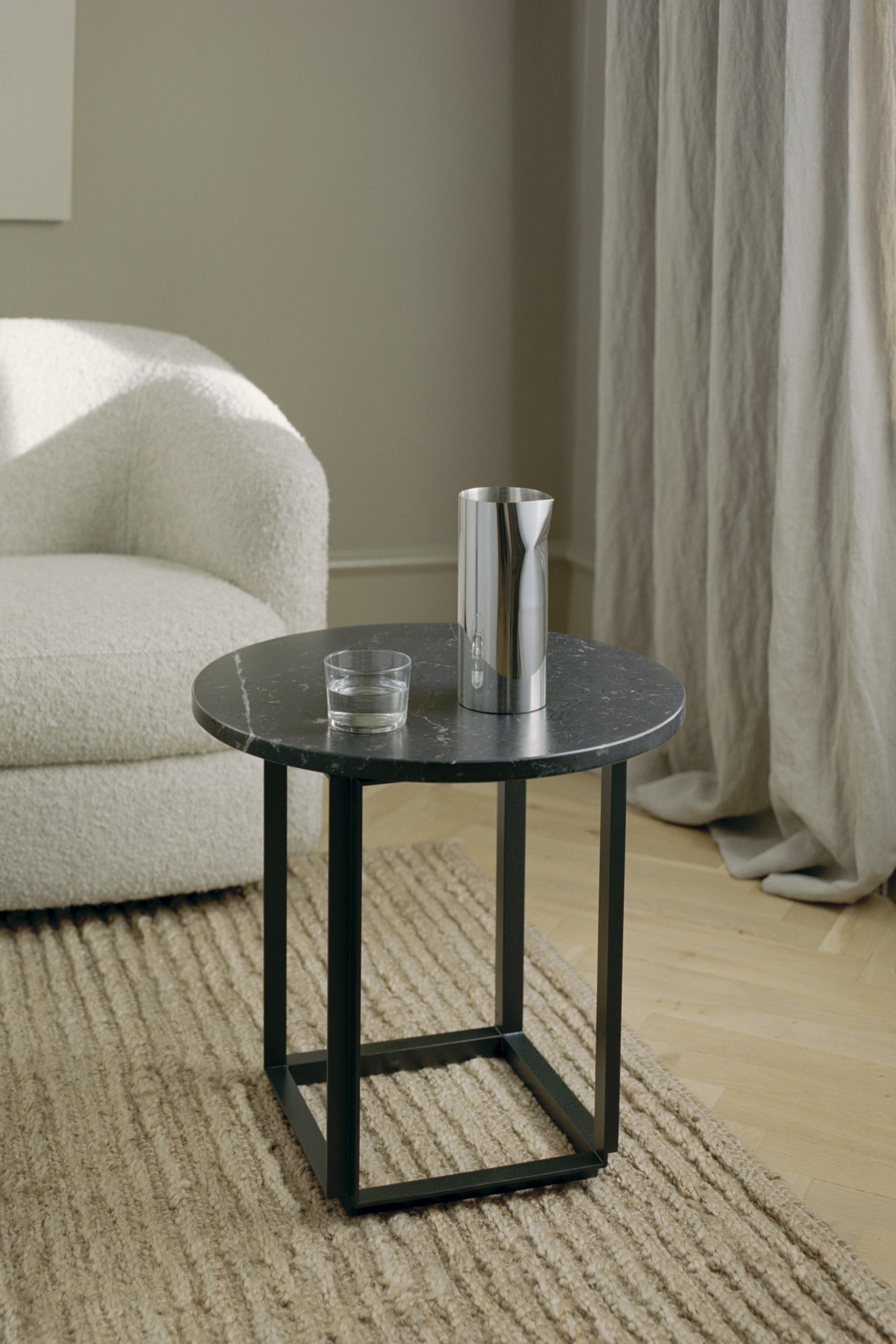 Florence Black Marquina Side table Ø50