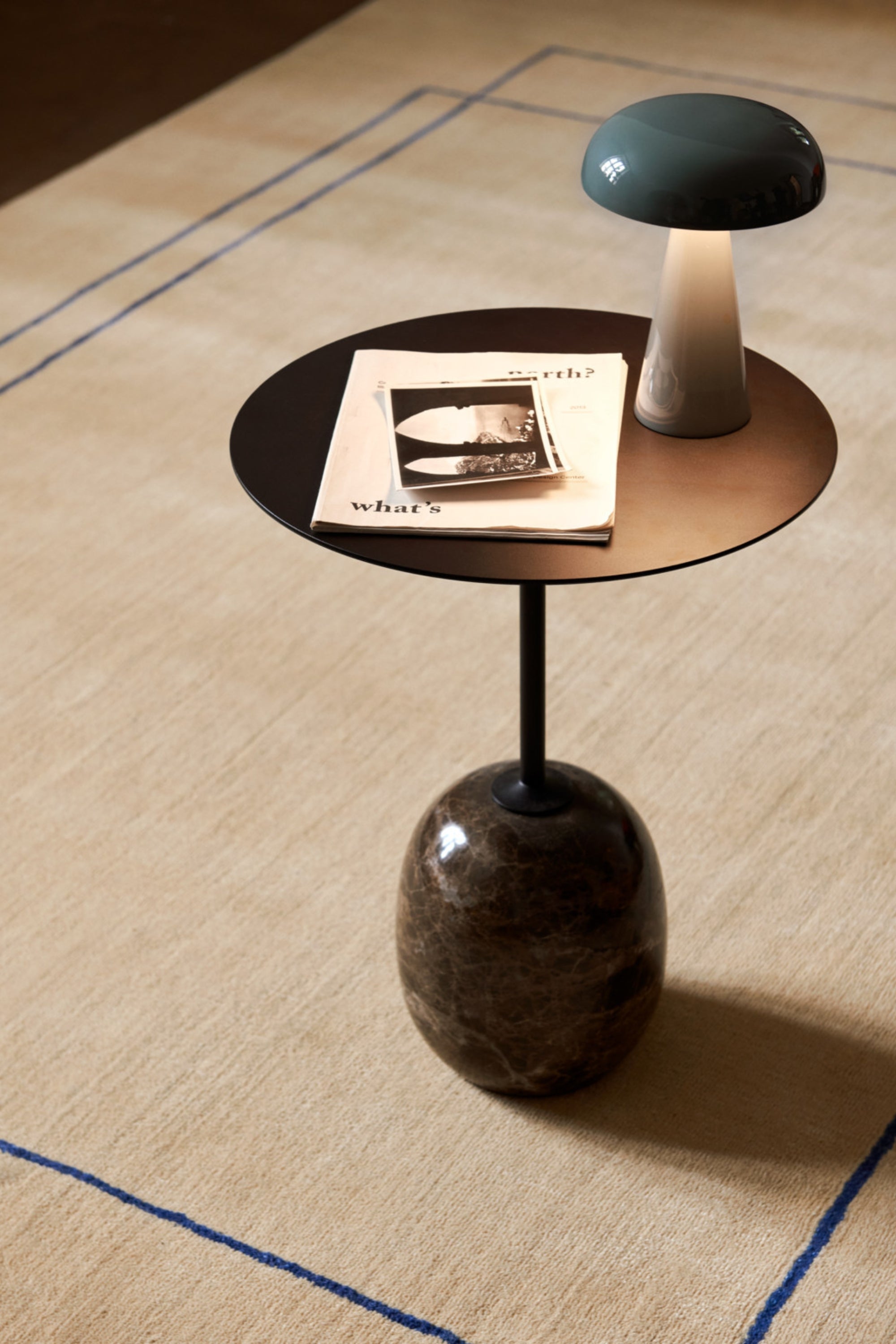 Lato LN8 black side table