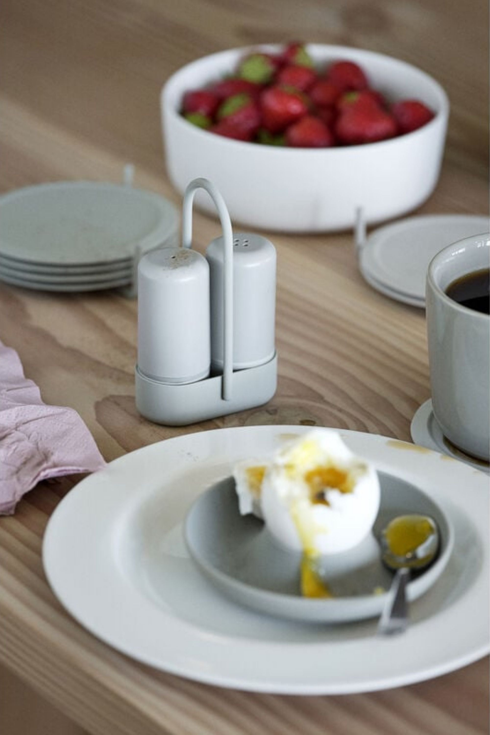 Singles Salt/Pepper Set black
