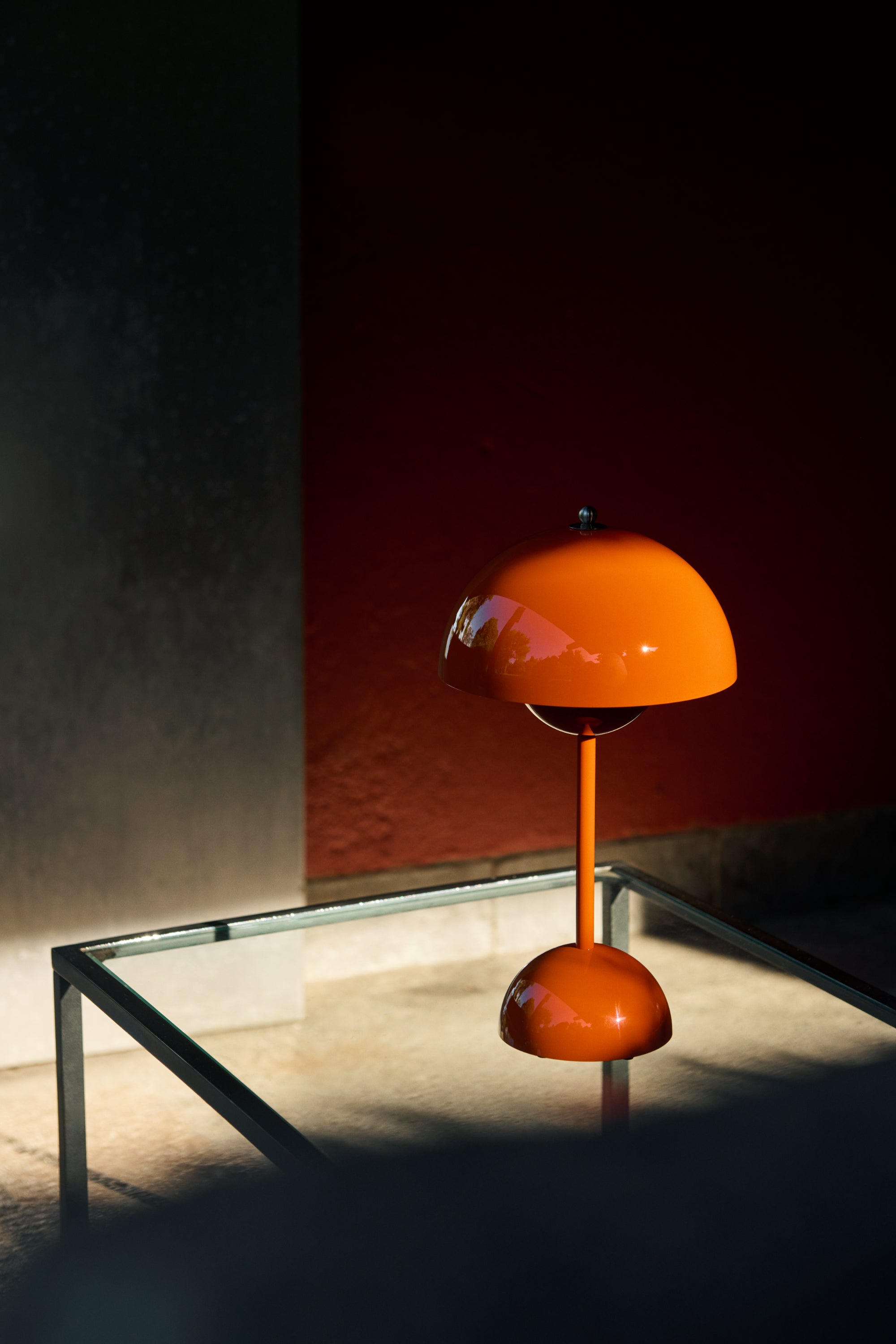 Flowerpot VP9 narancssárga lámpa