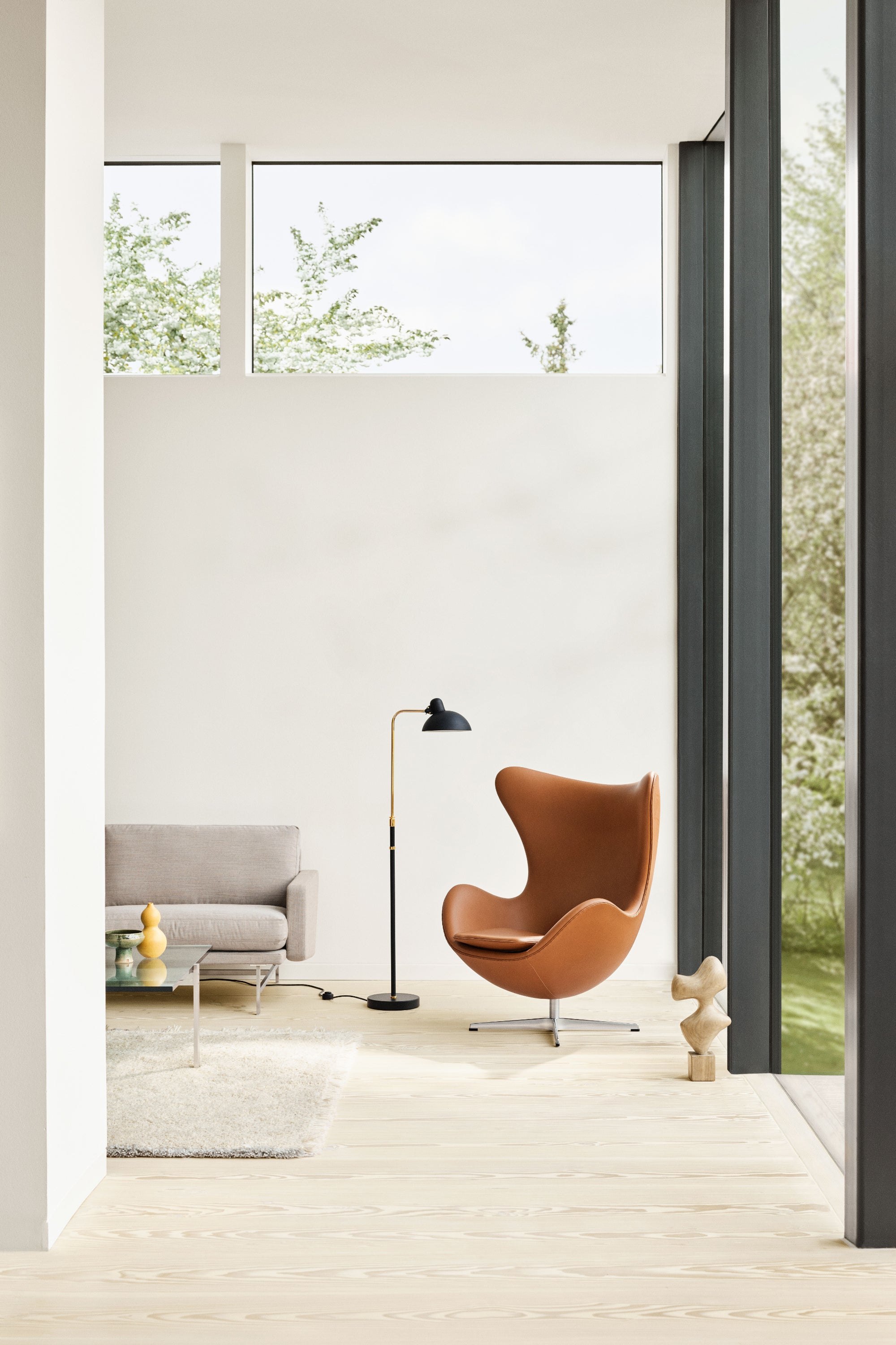 Egg™ Lounge Chair cognac leather