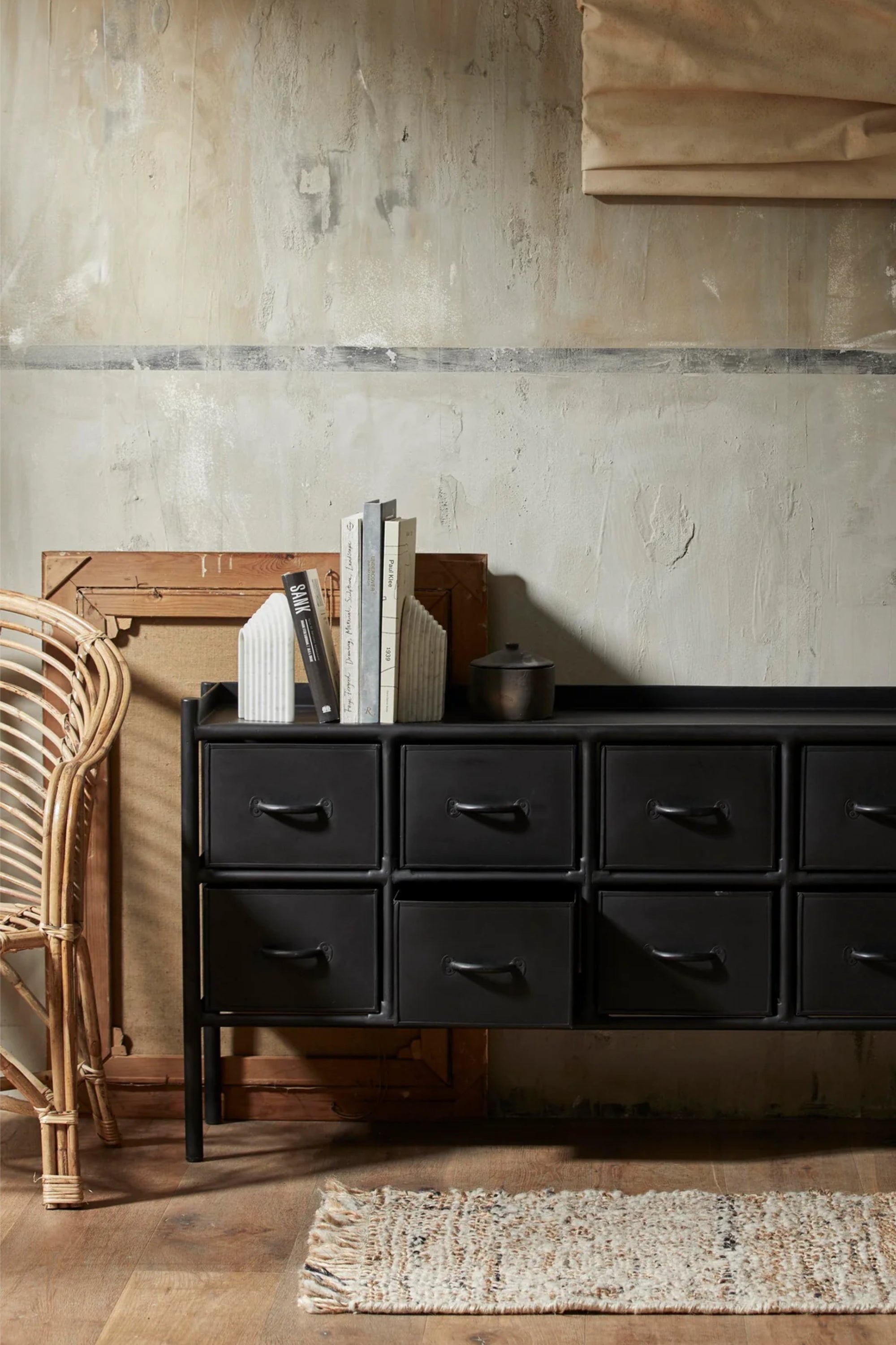 Ferro Bookend