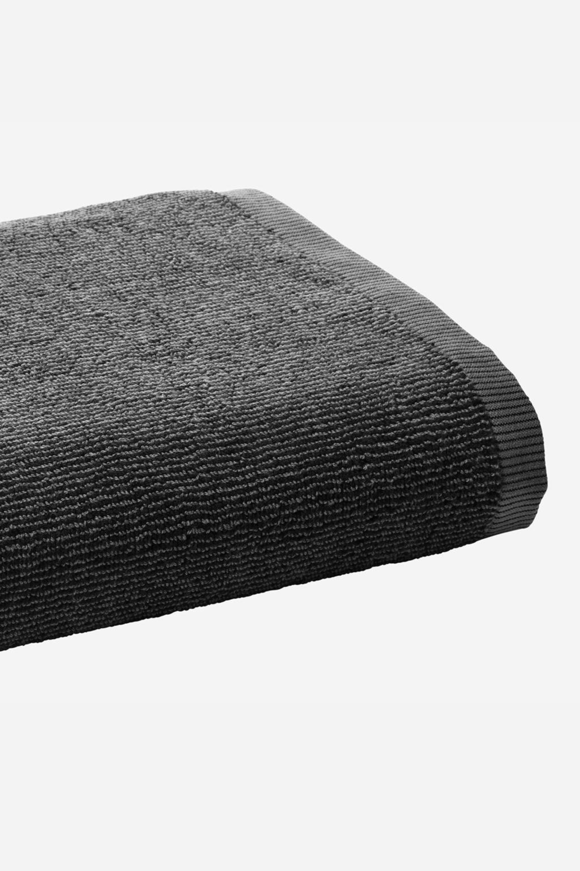 Vipp103 Dark Grey Hand Towel 50x100 | Vipp | Home of Solinfo