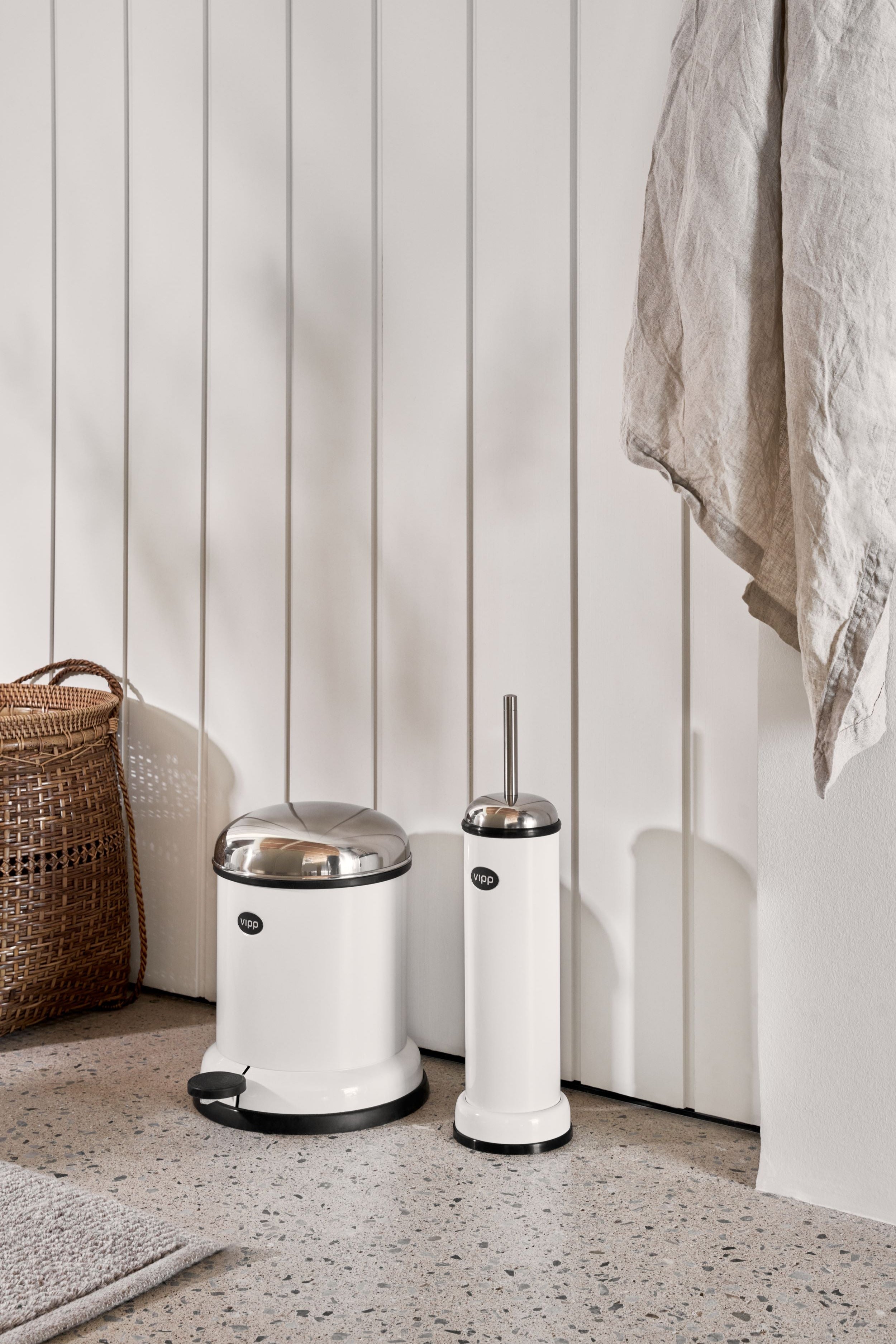 VIPP11 Toilet Brush Black | Vipp | Home of Solinfo