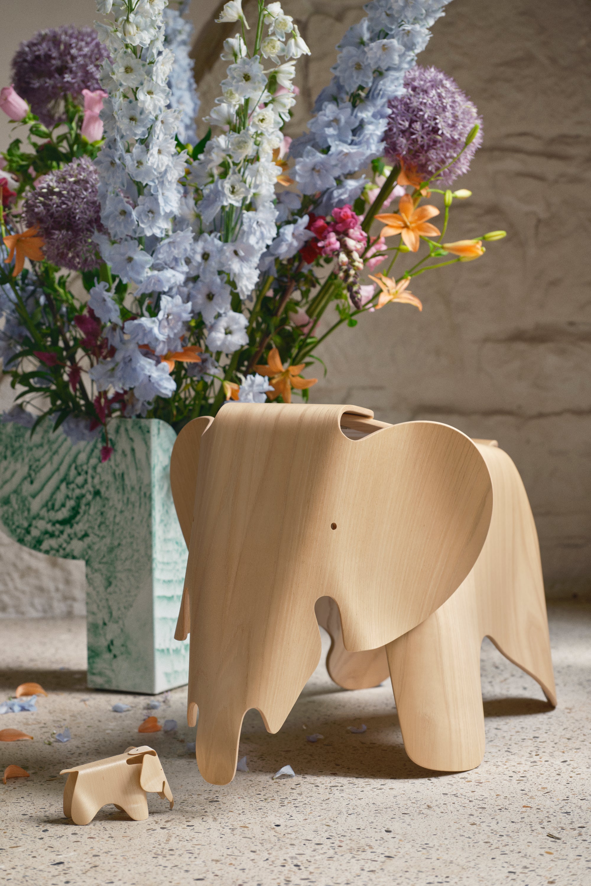 Miniatures Eames Plywood Elephant