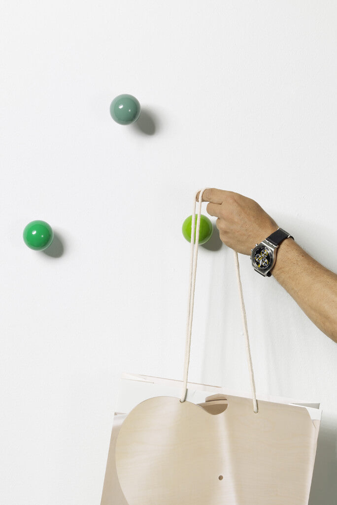 Coat Dots Green| Vitra | Home of Solinfo