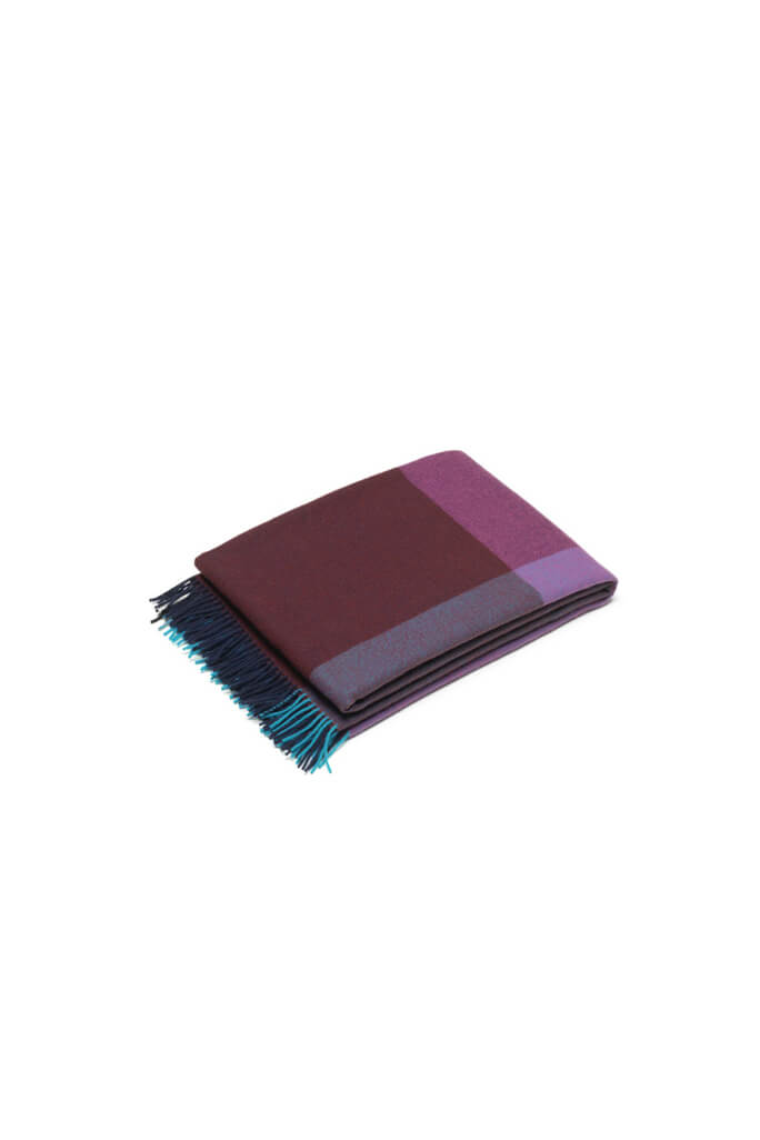 Color Block Blanket Bordeaux | Vitra | Home of Solinfo