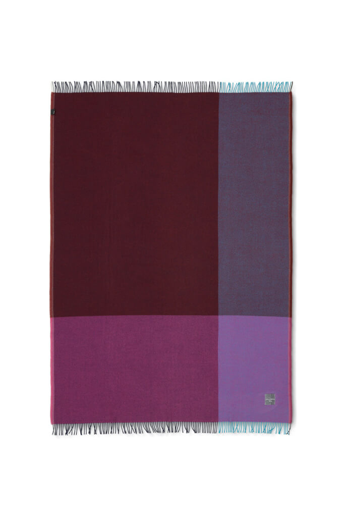 Color Block Blanket Bordeaux | Vitra | Home of Solinfo