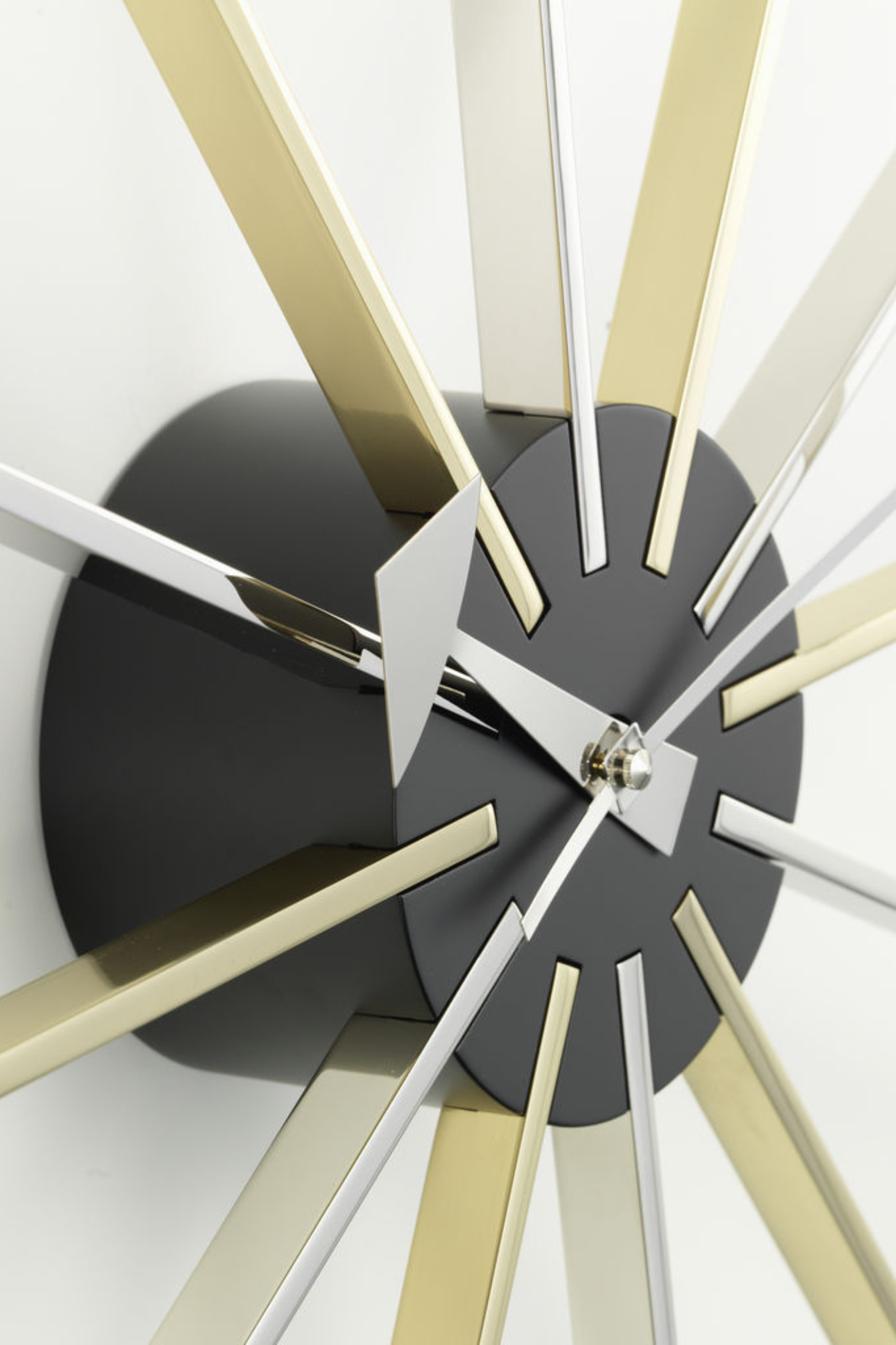 Star Clock | Vitra | Home of Solinfo