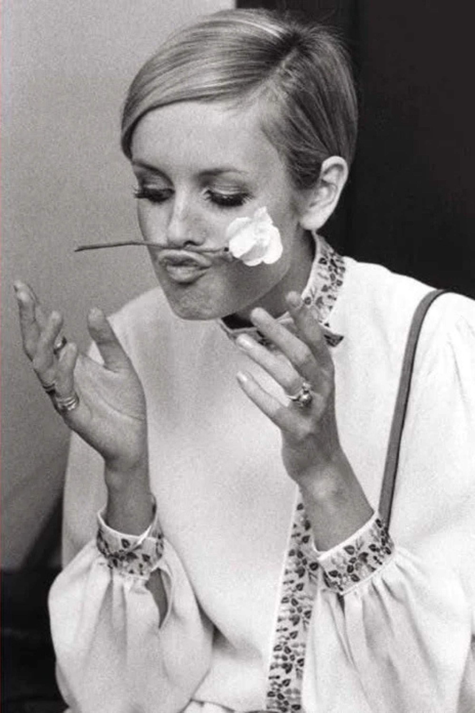 Women Icons by Oscar