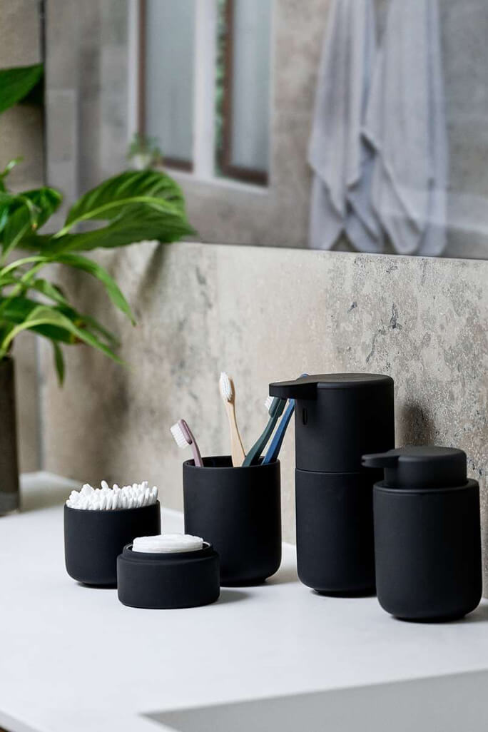 Ume Jar with lid Black | Zone Denmark | Home of Solinfo