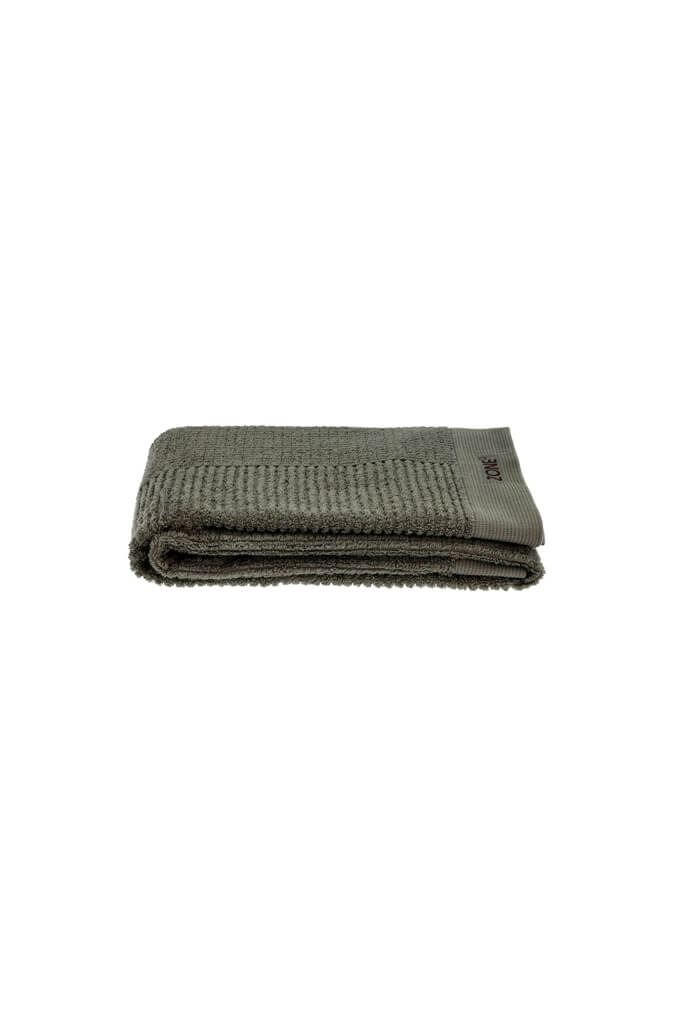 Zone bath towel 70 x 140 cm Olive green | Zone Denmark | Home of Solinfo