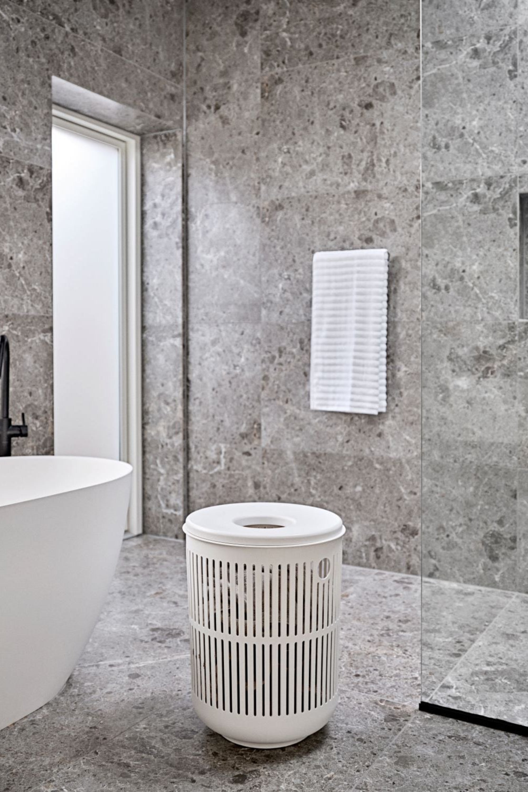 Ume Laundry Basket Taupe | Zone Denmark | Home of Solinfo