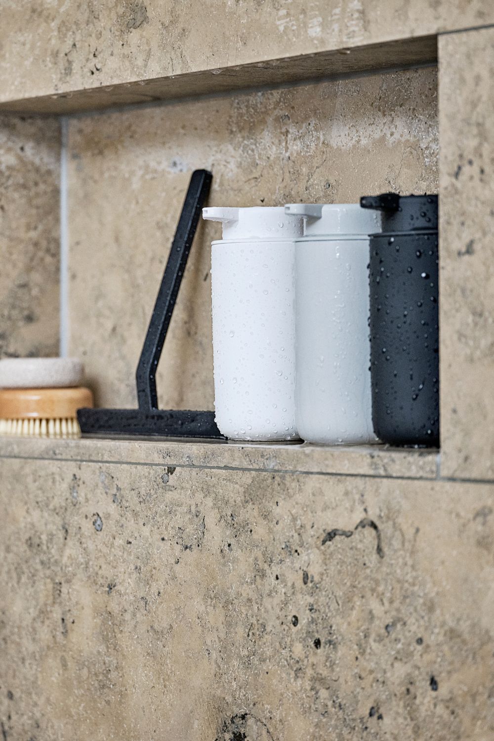 Ume High Soap Dispenser White | Zone Denmark | Home of Solinfo